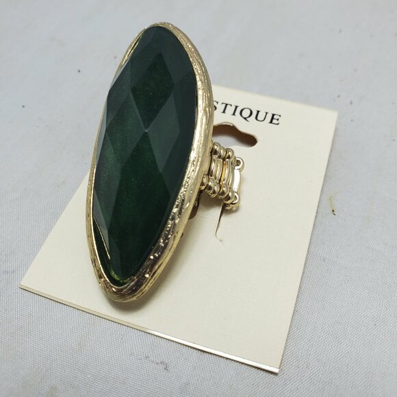 Mystique green emerald faceted gold stretch ring - Picture 4 of 6